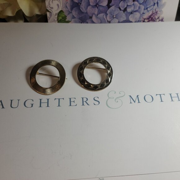 Circle of Life Mother and Daughter Brooch Pins Vintage - Picture 1 of 5